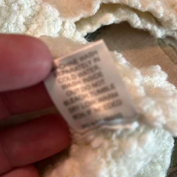 SHOW ME YOUR MUMU Size Medium Fuzzy Crop Varsity Sweater Nubby Ecru Ivory Soft - Picture 10 of 16